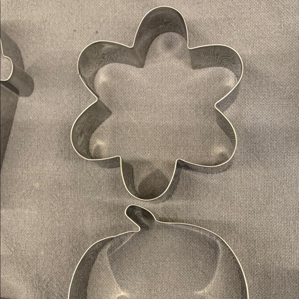 Metal Cookie Cutter Set - Picture 4 of 14